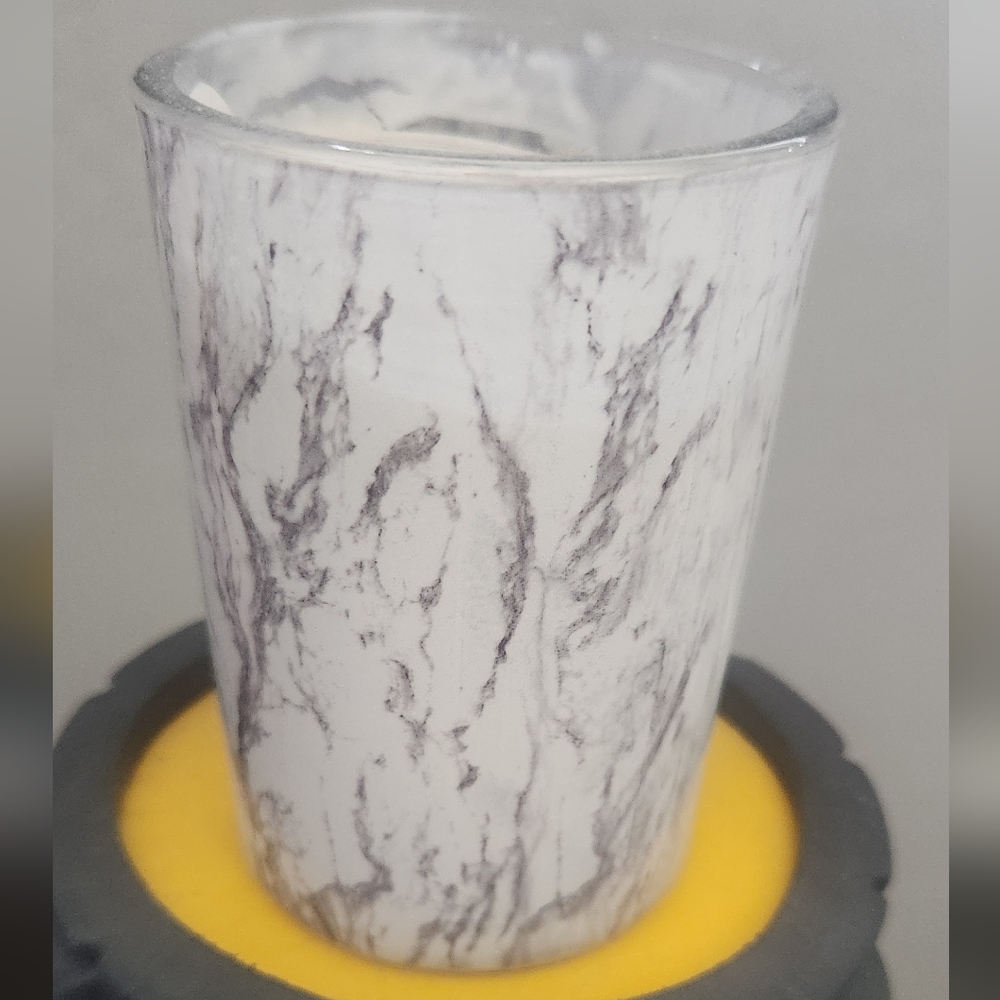New White Barn Cinnamon Spiced Vanilla candle